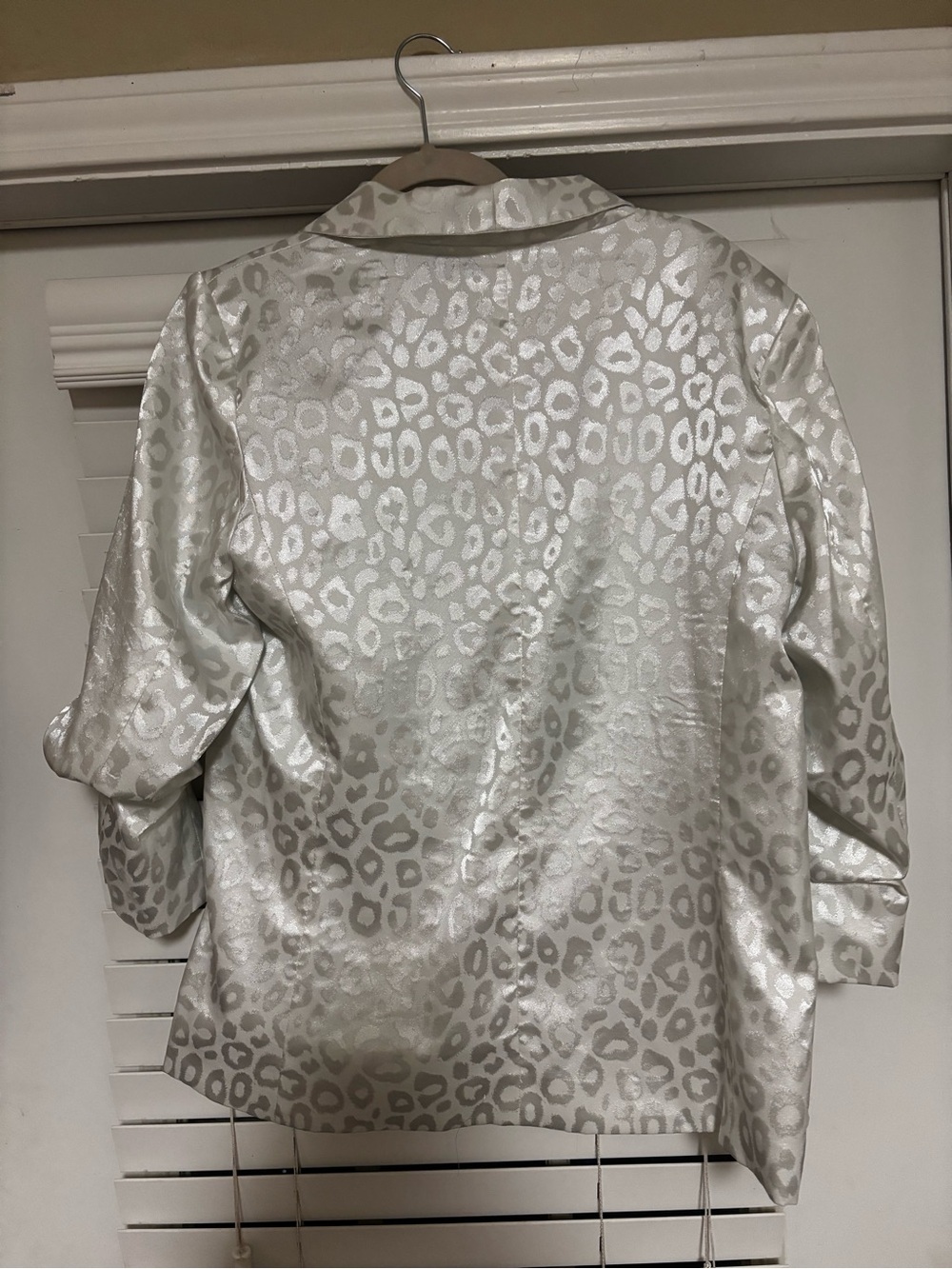 White satin Leopard blazer - Picture 2 of 3